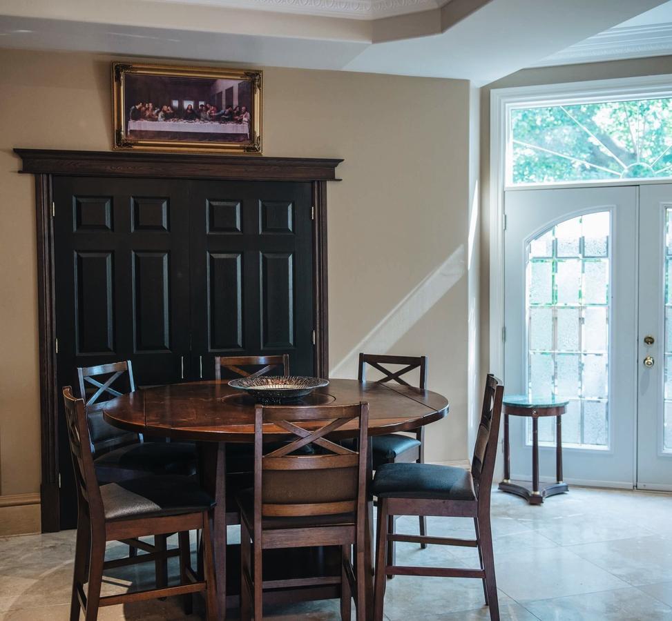 Jstlikehome - Luxury Mansion & Guesthouse Ottawa Luaran gambar